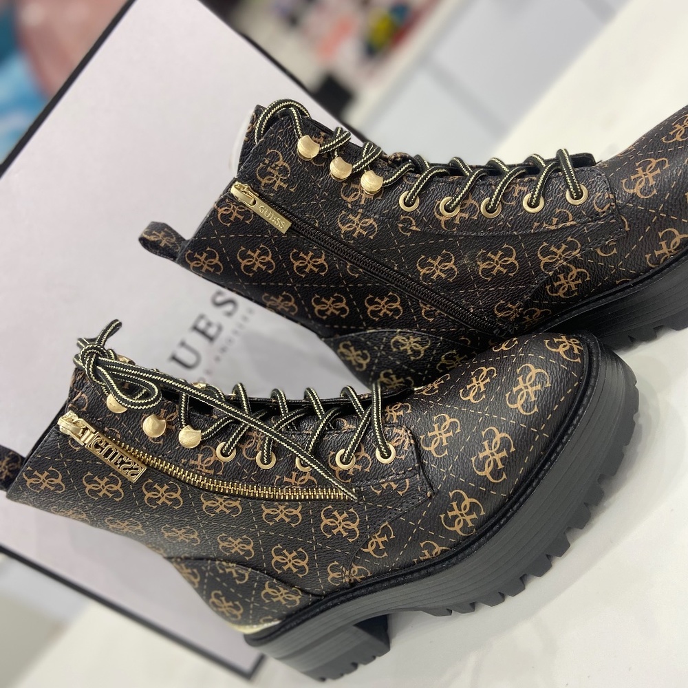 GUESS BOOTS - Picture 2 of 3